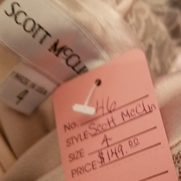 Scott McClintock Ivory Lace Mother of Bride dress - Picture 6 of 6